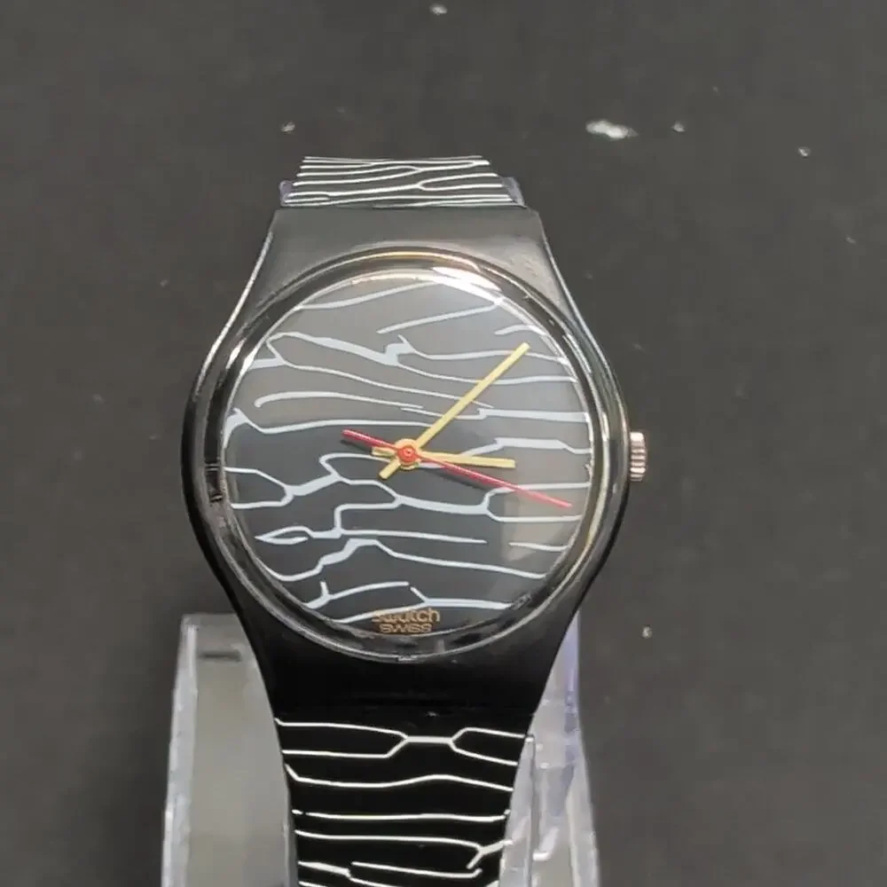 Unisex Vintage Swatch GB-119 Swiss Made 30mm Case 7.5